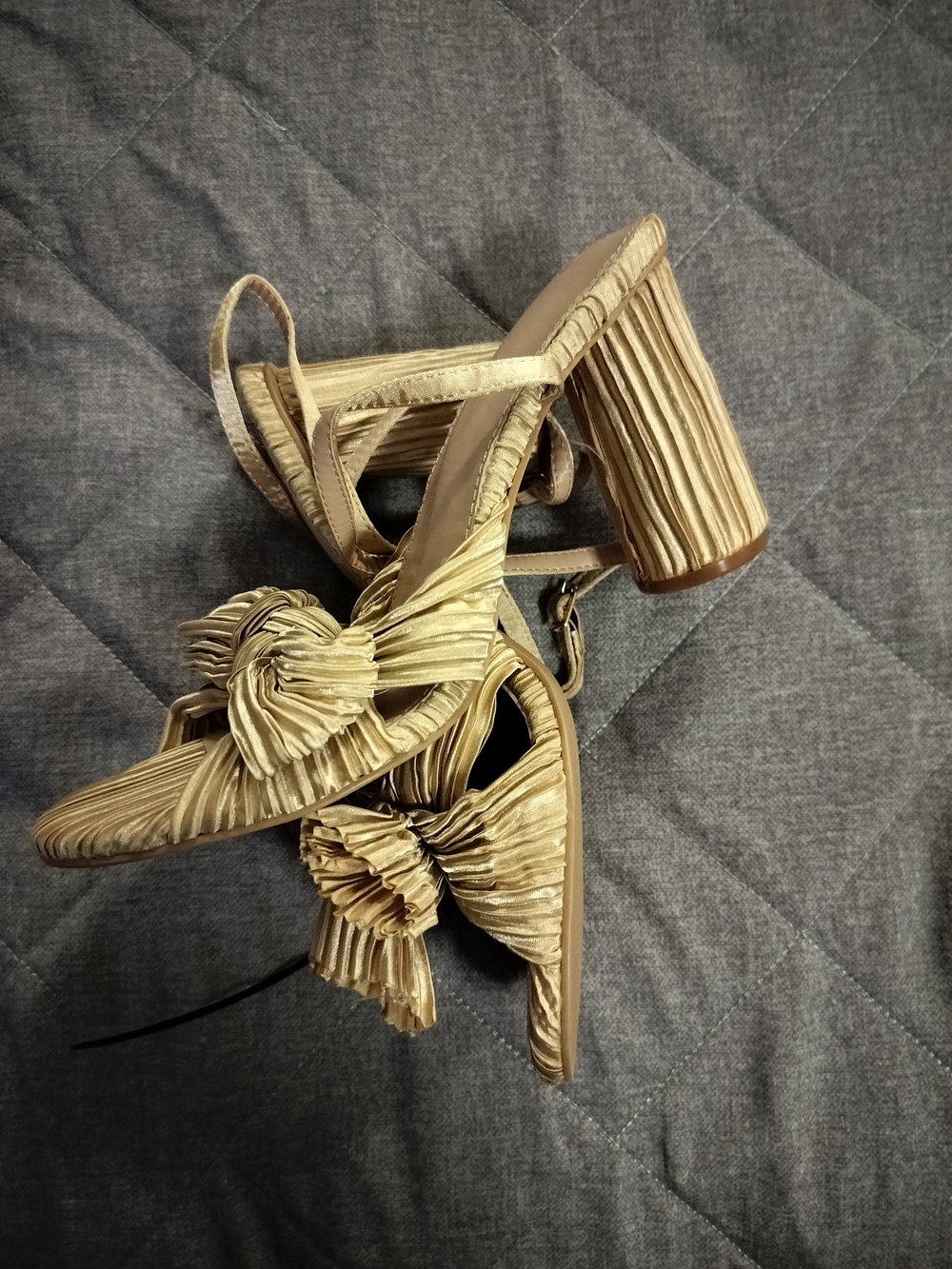Women’s Gold Pleated Block Heel Sandals